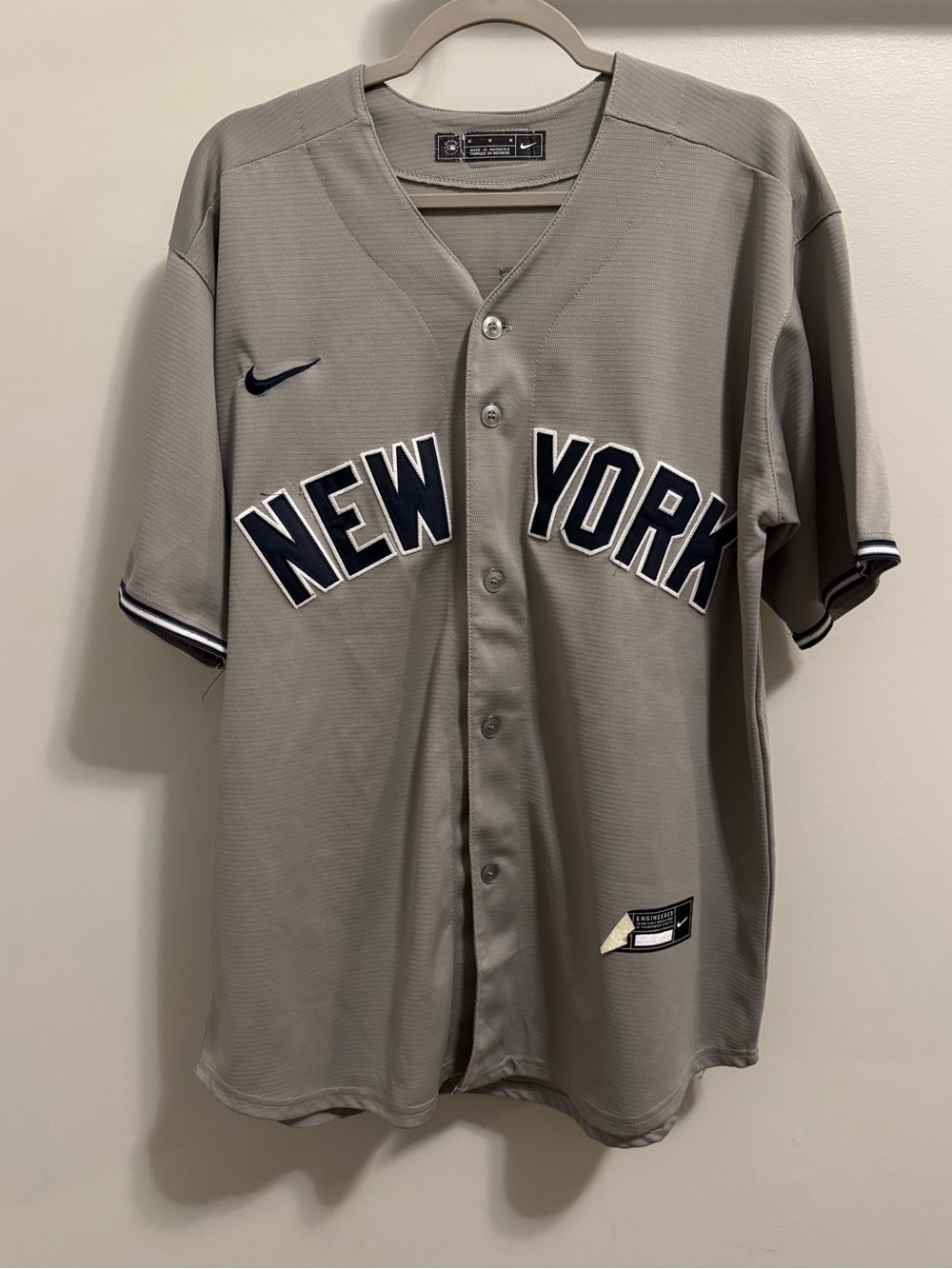 Nike New York Volpe 11 Grey Button Down Short Sleeve Top Size M
